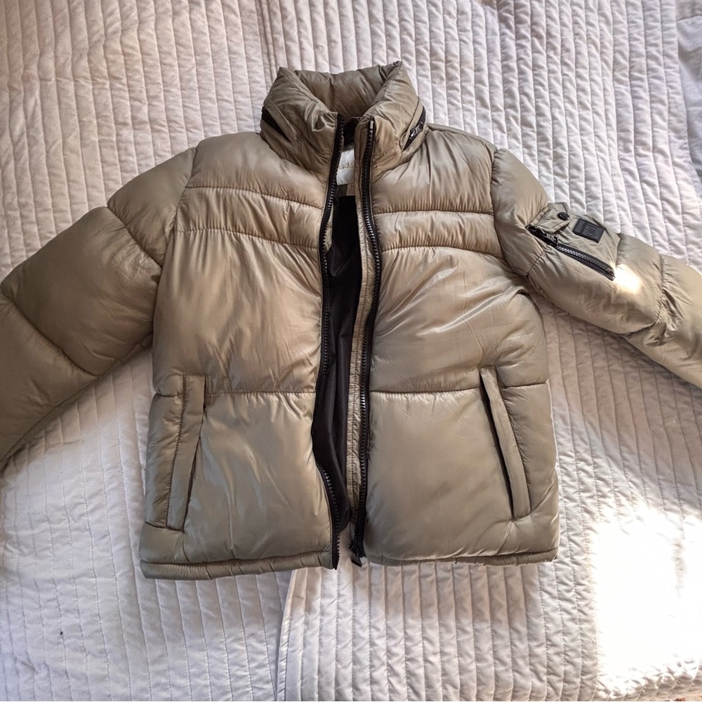 Stylish Metallic Olive Puffer Jacket